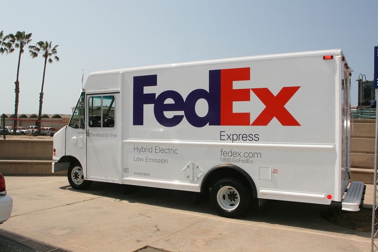 PetPeePee company using FedEx and UPS for all the shipping
